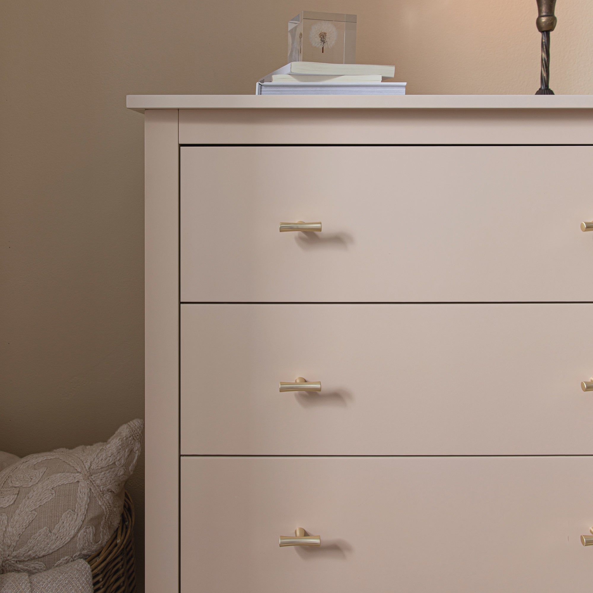 Oakham 4-Drawer Dresser, Nude Pink