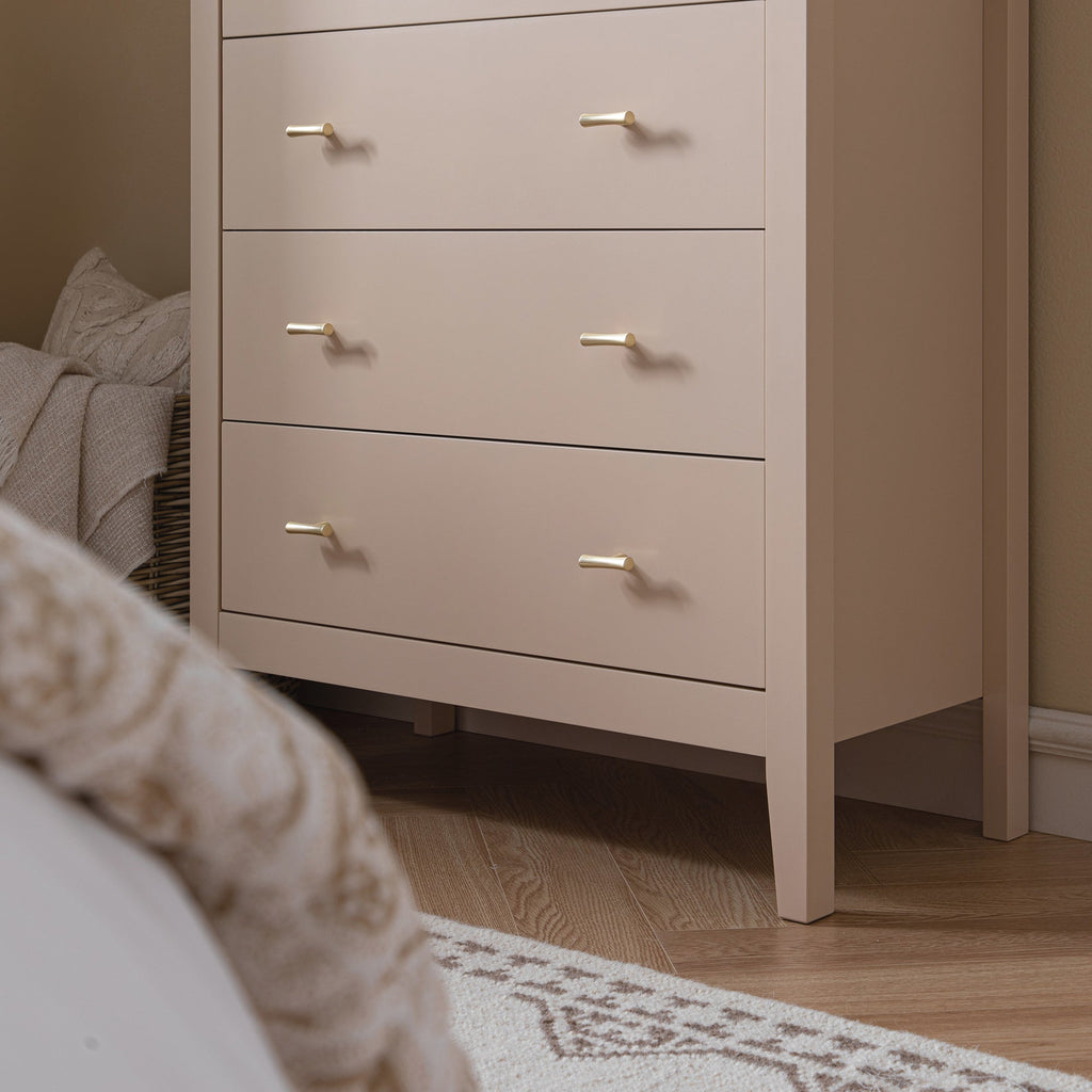 Oakham 4-Drawer Dresser, Nude Pink