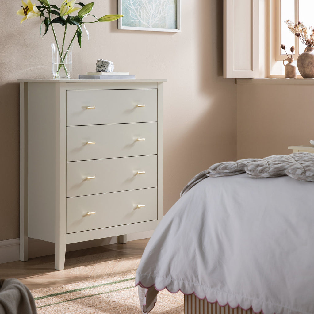 Oakham 4-Drawer Dresser, Shaded White