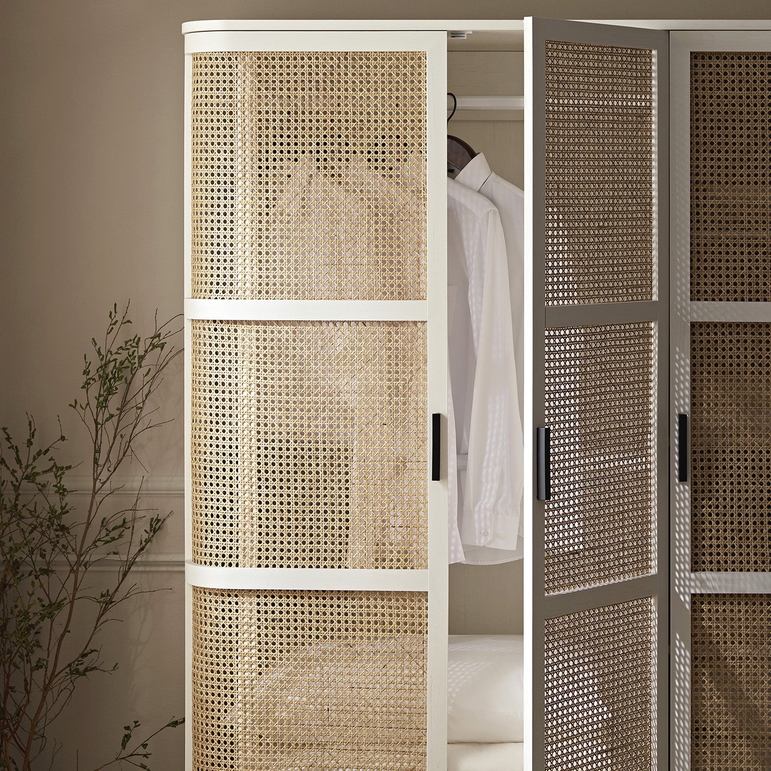 Izzy Curved Rattan Triple  Closet, White